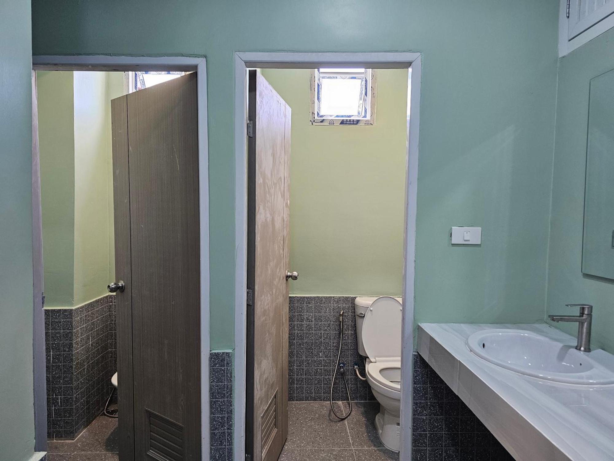 Lub Nai Hostel Patong Szoba fotó