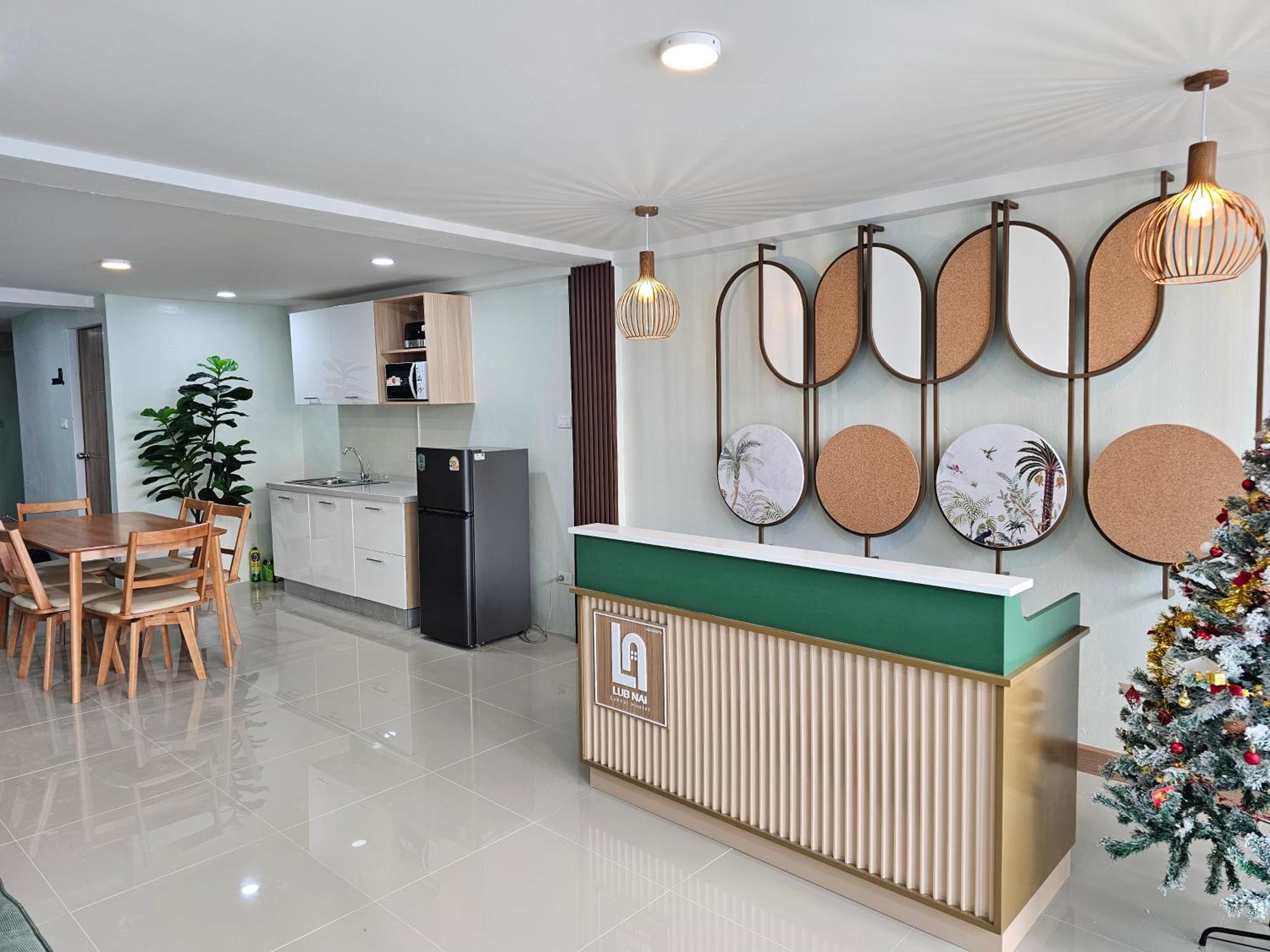 Lub Nai Hostel Patong Kültér fotó